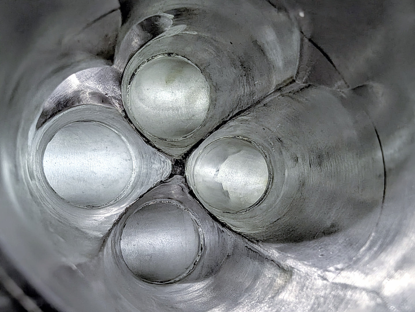 The long-form collector design of the IFX manifold, optimized for firing order and maximum exhaust pulse energy to improve turbo spool.